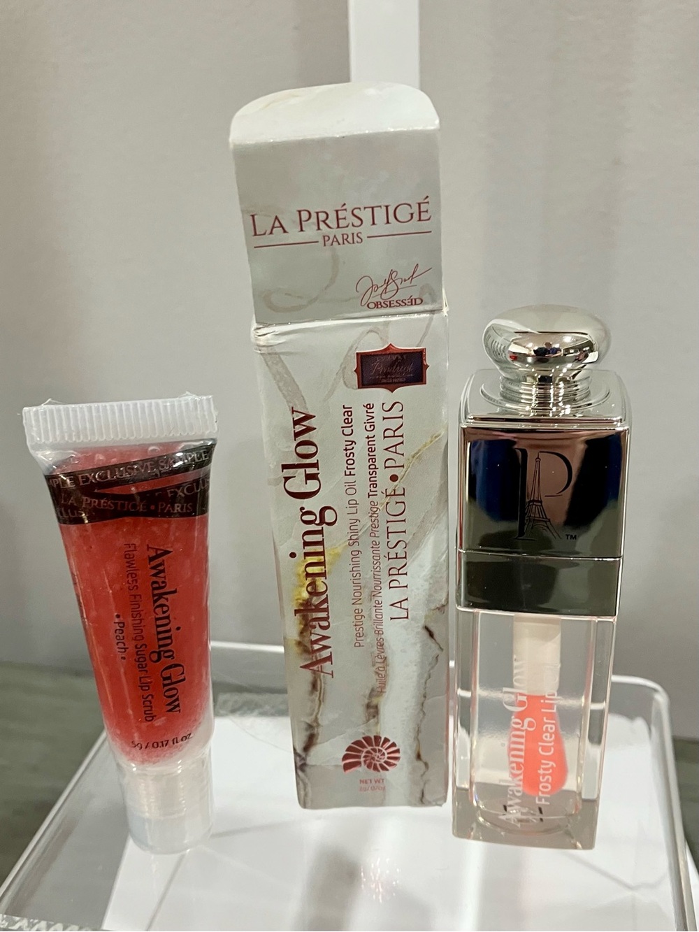 La Prestige Awakening Glow Lip Gloss  and scrub Duo